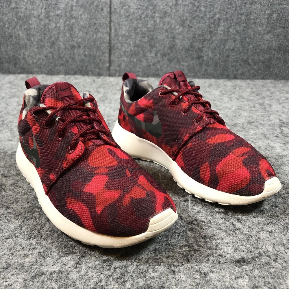 Nike Roshe Run Shoes Womens‎ Size 6 Red Camo Mesh Running Sneakers 599432-606
